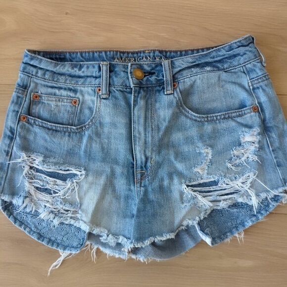 American Eagle Hi-Rise Festival Jean Shorts - Picture 4 of 5
